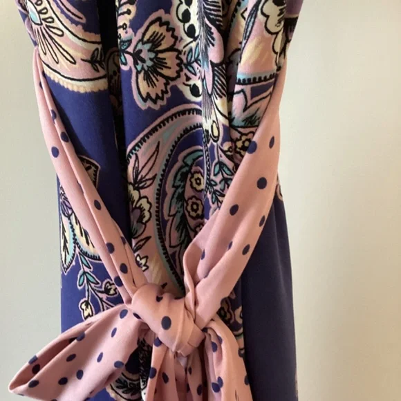 Cap Sleeve Dress with an attached accent belt. Purple, dusty pink, & pale yellow - Picture 4 of 5